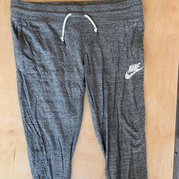 Nike Women's Pants - Picture 1 of 4